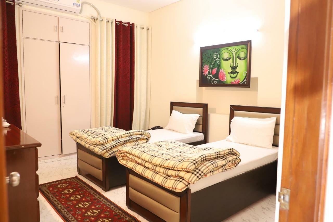 Maplewood Guest House, Neeti Bagh, New Delhiit Is A Boutiqu Guest House - Room 5 المظهر الخارجي الصورة