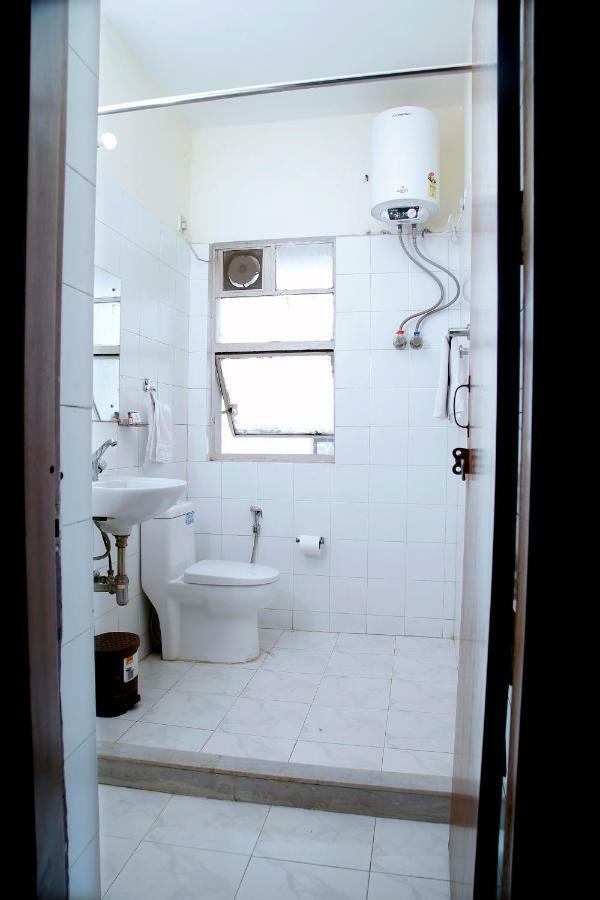Maplewood Guest House, Neeti Bagh, New Delhiit Is A Boutiqu Guest House - Room 5 المظهر الخارجي الصورة