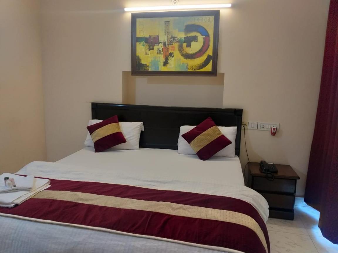 Maplewood Guest House, Neeti Bagh, New Delhiit Is A Boutiqu Guest House - Room 5 المظهر الخارجي الصورة